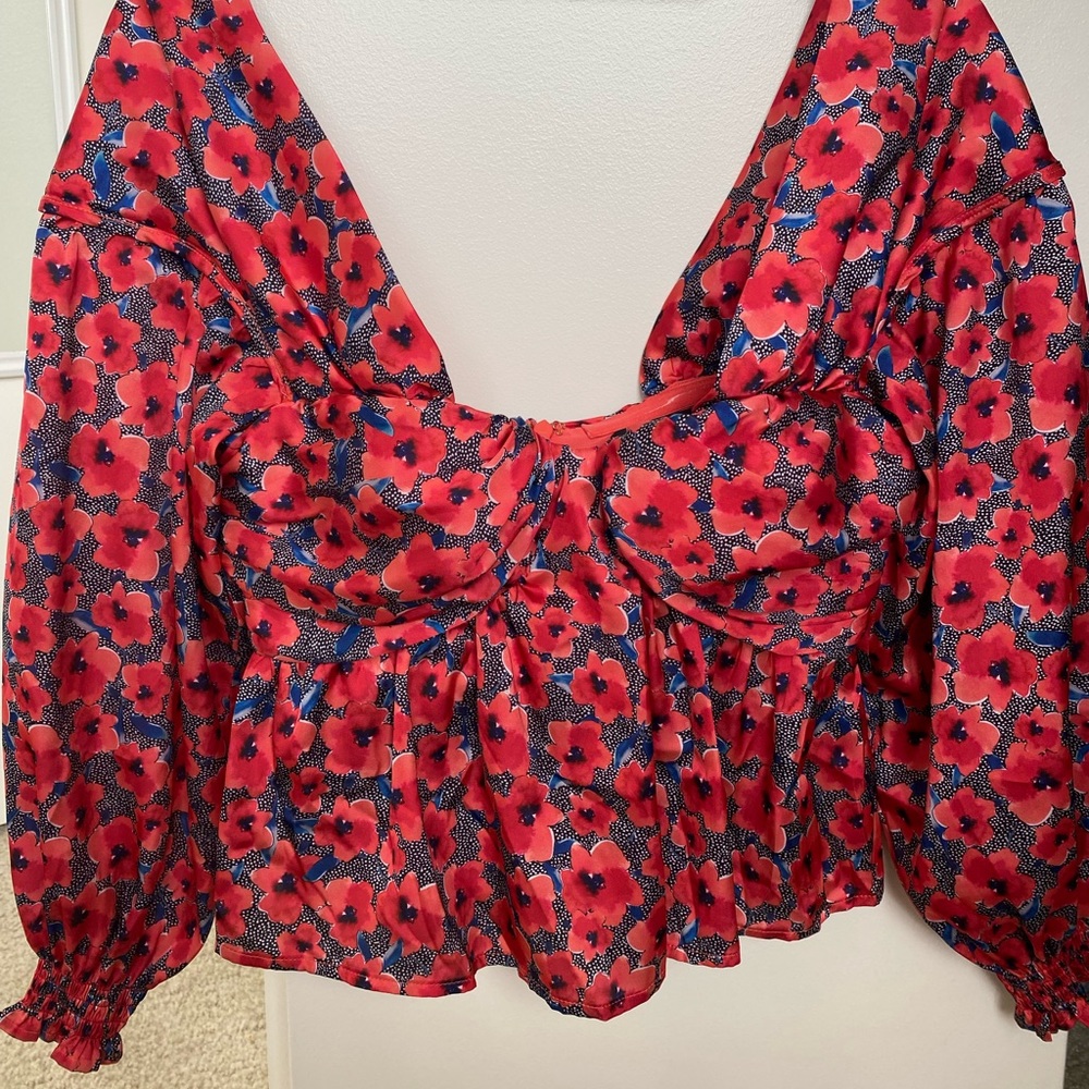 COPY - House of Harlow off the shoulder long sleeve top. Never worn!